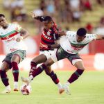 Com garotos, Flamengo arranca empate contra a Portuguesa na estreia no Carioca