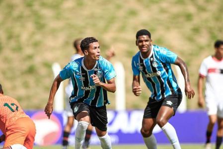 Grêmio passa de fase e aguarda adversário na Copa São Paulo