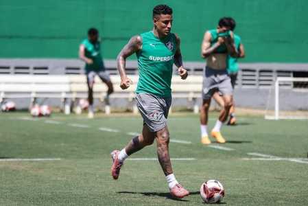 Arana deve ser titular no primeiro jogo do Fluminense na temporada
