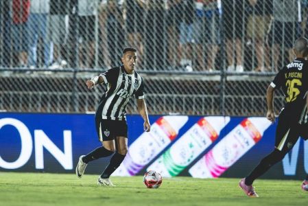 Tomás Cuello em ação pelo Atlético contra o North