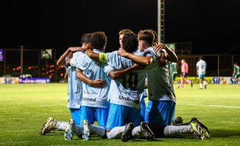 Grêmio precisou de um gol para passar pela Chapecoense na Copa São Paulo