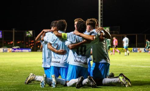 Grêmio precisou de um gol para passar pela Chapecoense na Copa São Paulo