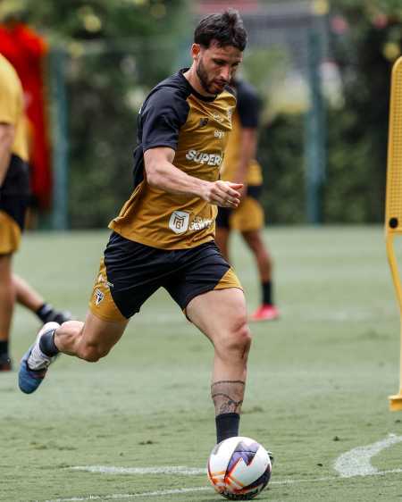 Calleri pode começar jogo entre São Paulo e Portuguesa, no Morumbis