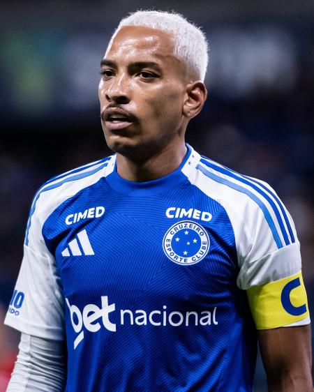 Matheus Pereira em partida pelo Cruzeiro no Mineirão