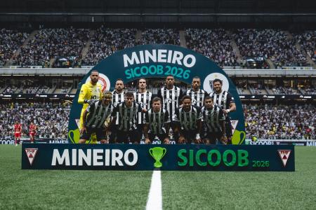 Time do Atlético posado antes de jogo pelo Campeonato Mineiro
