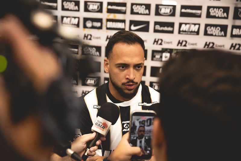 Reforço do Atlético, Maycon compara Sampaoli a renomado treinador europeu
