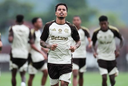 Allan deve iniciar o clássico contra o Vasco