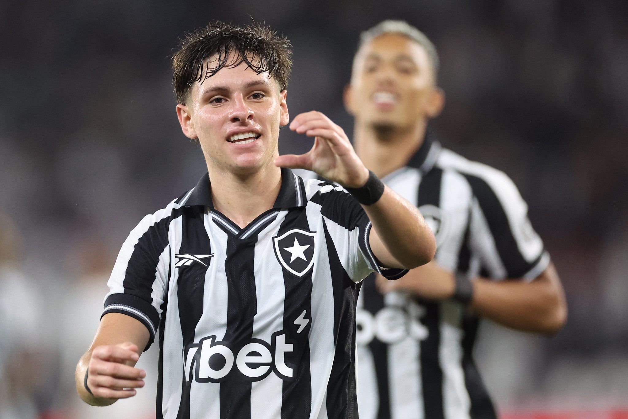 Com brilho de Montoro, Botafogo bate Volta Redonda pelo Campeonato Carioca