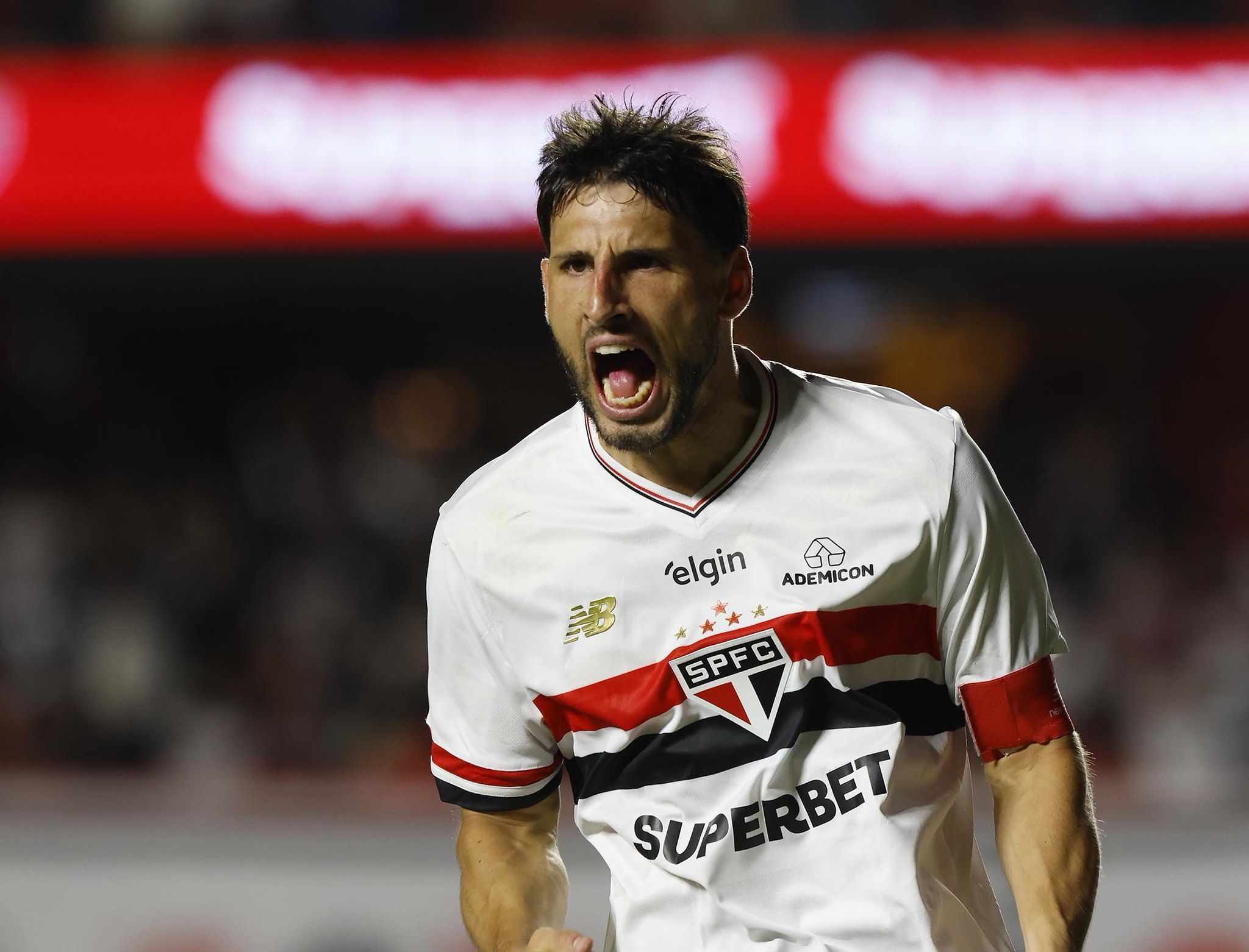 'Joelho respondeu': Calleri supera lesão grave e adota otimismo no São Paulo