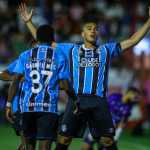 Com estrela de Carlos Vinicius, Grêmio bate Guarany de Bagé pelo Campeonato Gaúcho