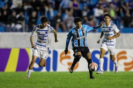 Cruzeiro eliminou o Grêmio e se classificou para a final da Copa São Paulo