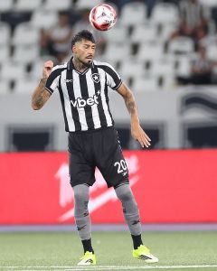 Botafogo está próximo da renovação com Barboza por mais três anos