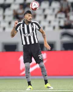 Botafogo está próximo da renovação com Barboza por mais três anos
