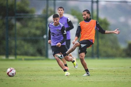 Elenco do Atlético treina na Cidade do Galo