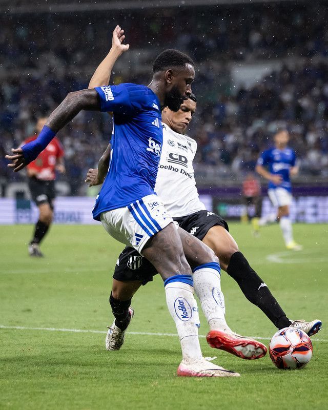 Cruzeiro 0 x 1 Democrata-GV: veja quem foi eleito o melhor em campo