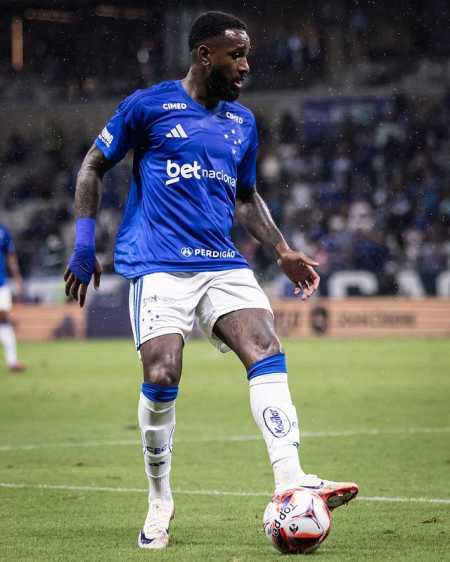 Gerson durante jogo do Cruzeiro