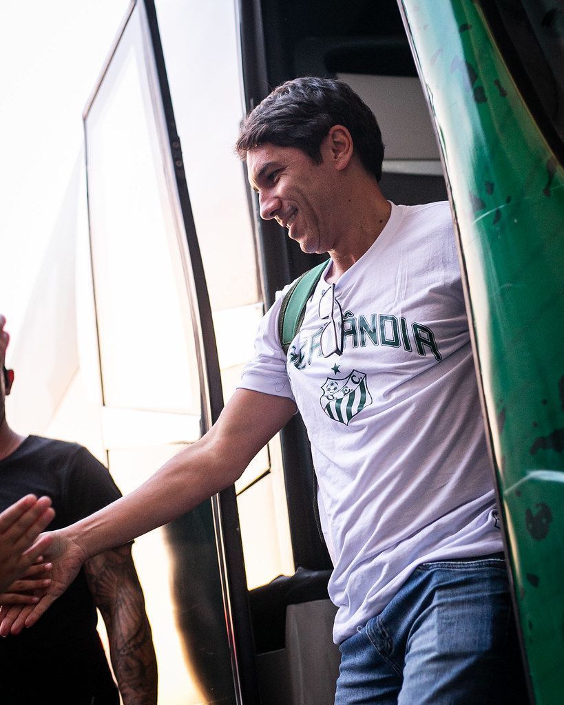 Lúcio Flávio é direto sobre objetivo do Uberlândia no Mineiro, mas revela sonho