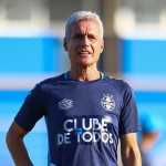 As opções de Luís Castro no Grêmio para estreia pelo Brasileiro contra Fluminense