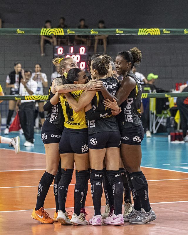 Horário e onde assistir ao vivo Bauru x Praia Clube, pela Superliga Feminina de Vôlei