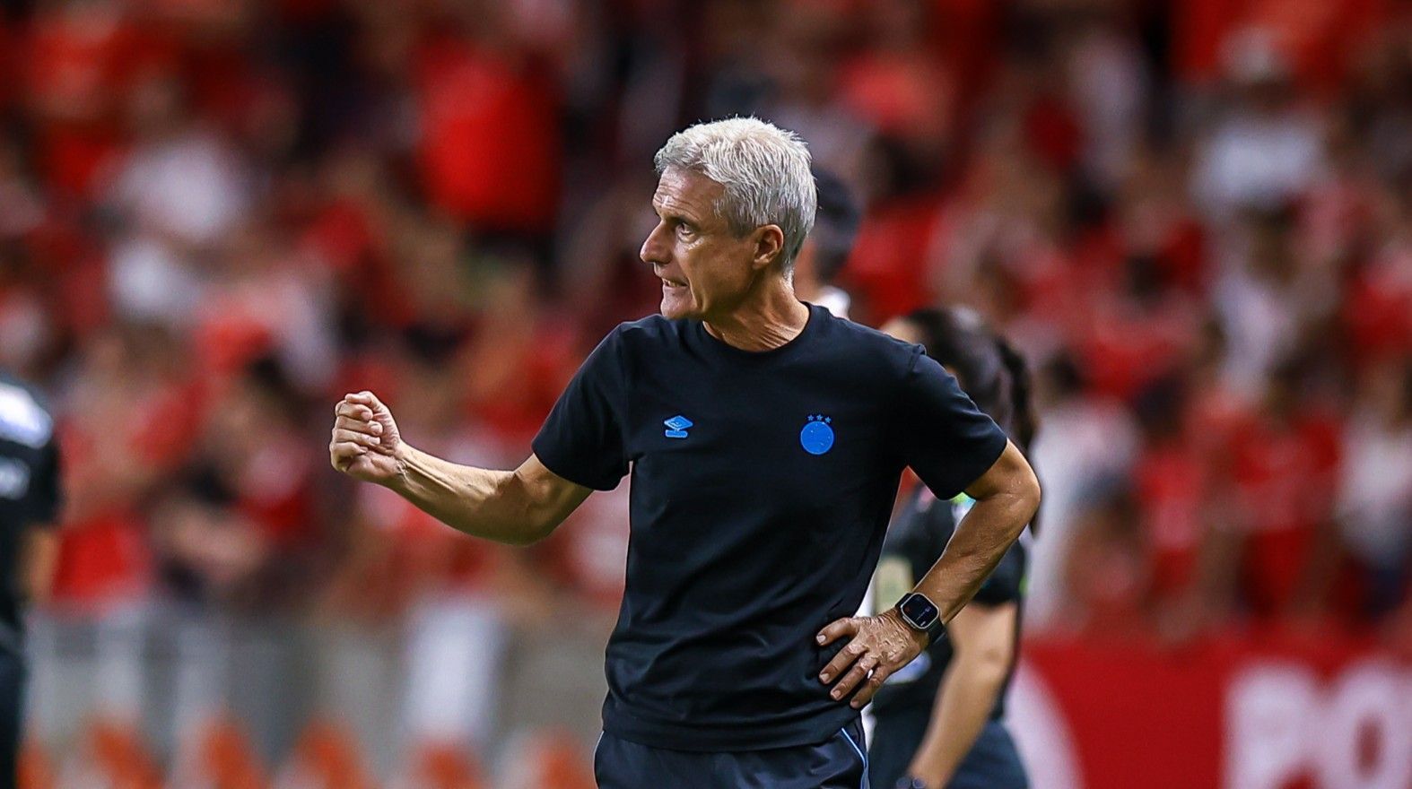 Luís Castro admite impacto negativo da derrota do Grêmio para Inter e cita mental do elenco
