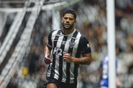 Hulk marcou em mais um clássico contra o Cruzeiro