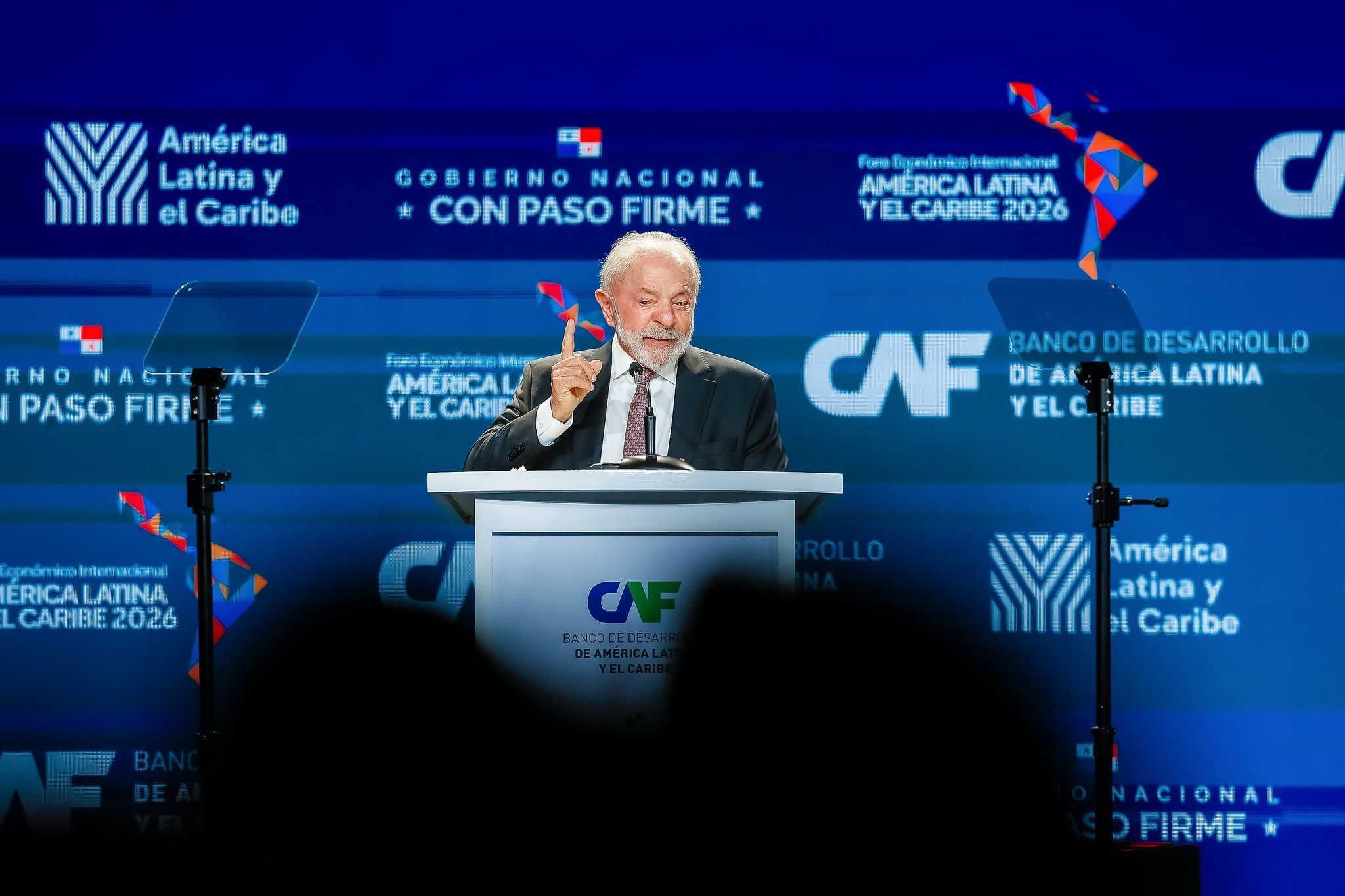 Lula vê América Latina sob pressão externa e critica falta de ração dos países