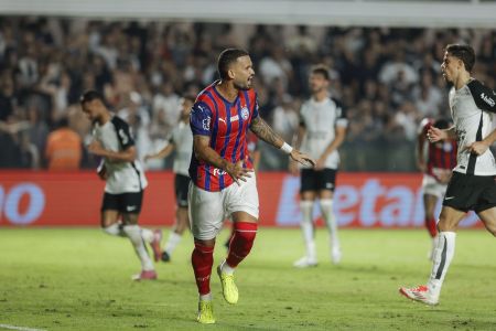Willian José fez o segundo gol do Bahia contra o Corinthians
