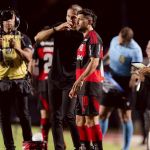 Arrascaeta rebate analista de arbitragem sobre lance polêmico em São Paulo x Flamengo