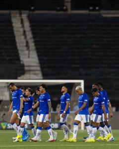 Jogadores do Cruzeiro na derrota para o Botafogo no Brasileiro