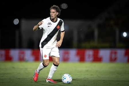Nuno Moreira sofreu pênalti desperdiçado por Pumita