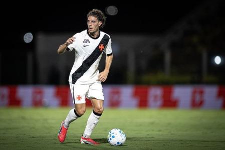 Nuno Moreira sofreu pênalti desperdiçado por Pumita