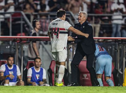 Tapia e Crespo em São Paulo x Santos