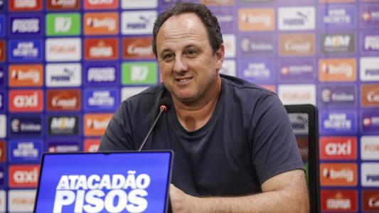 Técnico Rogério Ceni, do Bahia, durante entrevista coletiva