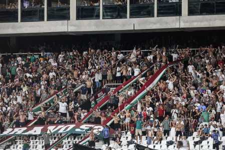 Torcida do Fluminense está perto de celebrar o título da Taça Guanabara