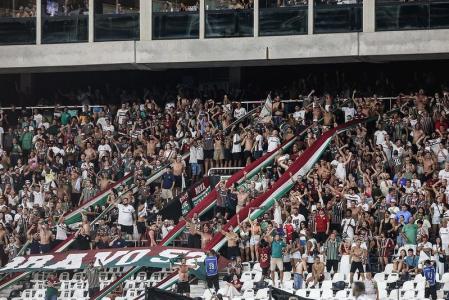 Torcida do Fluminense está perto de celebrar o título da Taça Guanabara
