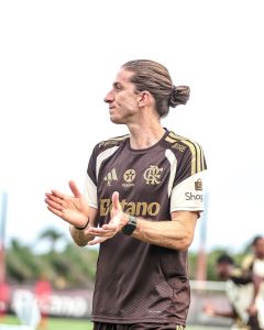 Filipe Luís comanda o Flamengo em busca do título da Recopa Sul-Americana