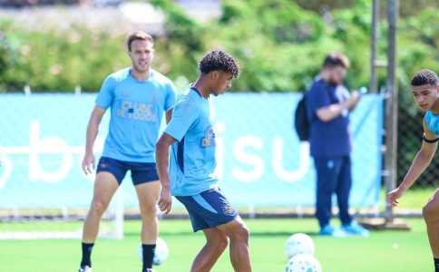 Vitor Ramon é opção para a lateral direita do Grêmio