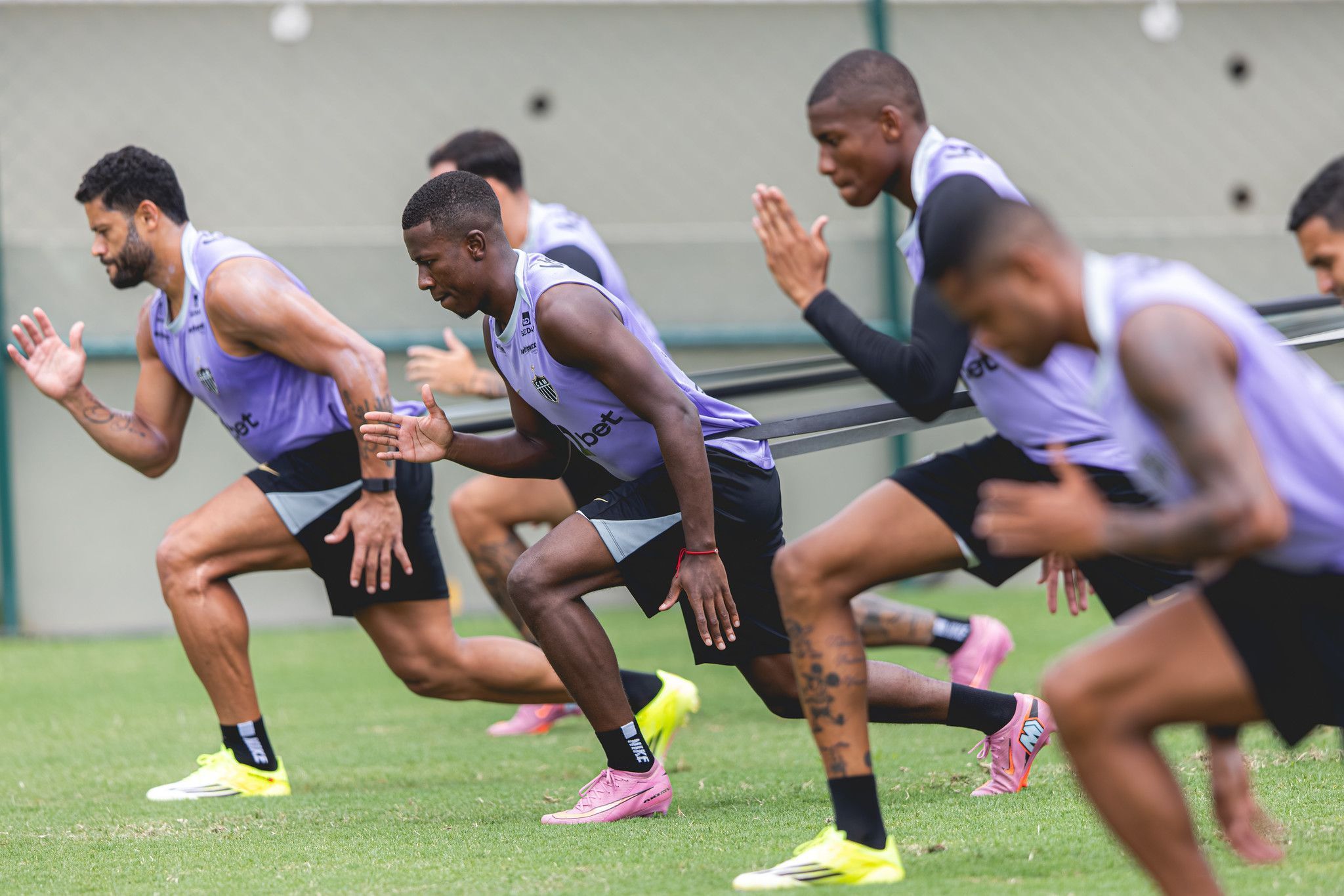 De olho no Bragantino, Atlético inicia preparação para duelo pelo Brasileiro