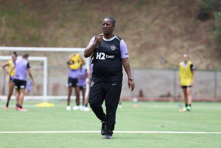 Fabiana Guedes, treinadora do Atlético
