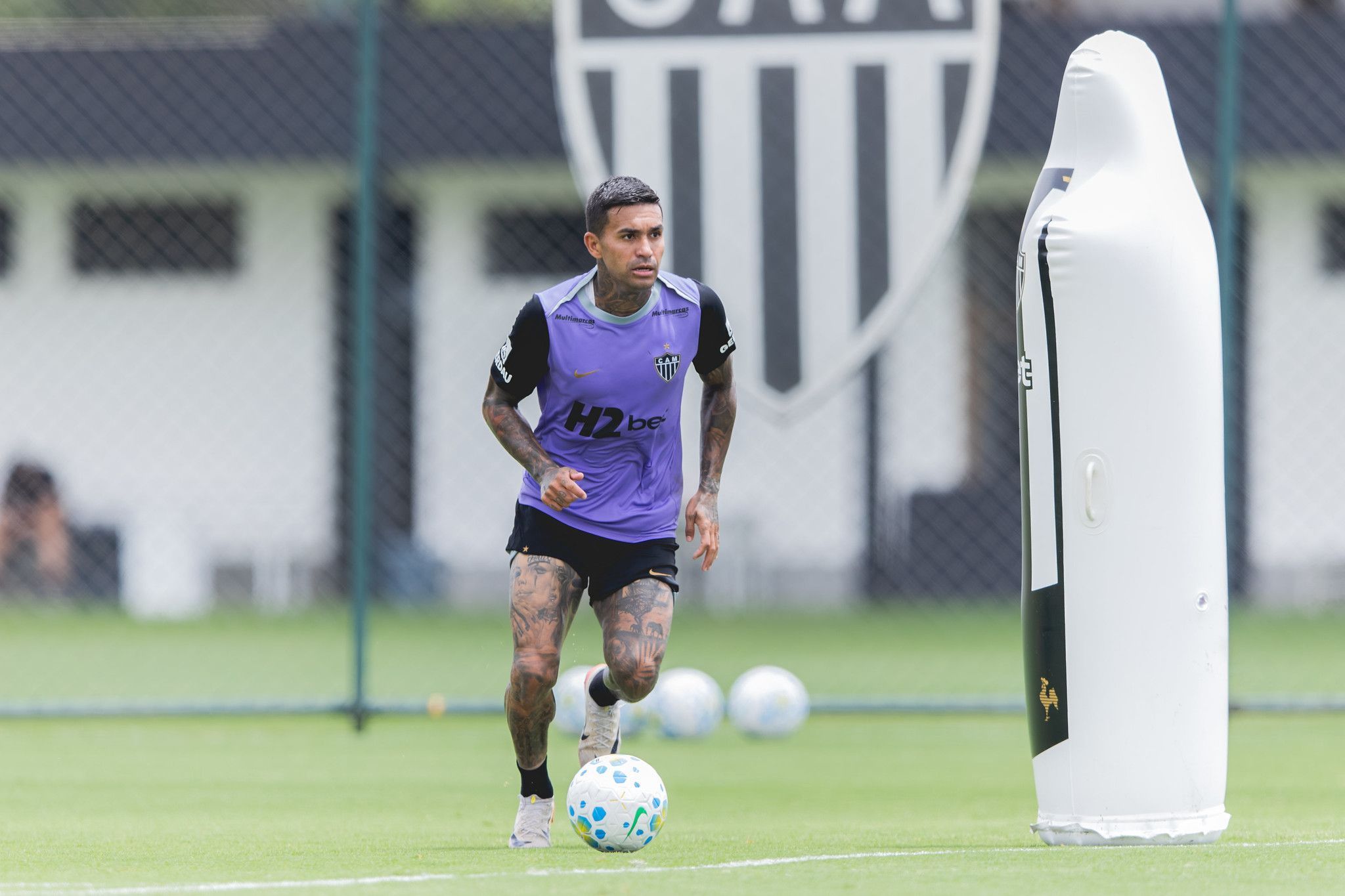 Sem Sampaoli, Atlético encara Bragantino e busca primeira vitória no Brasileiro