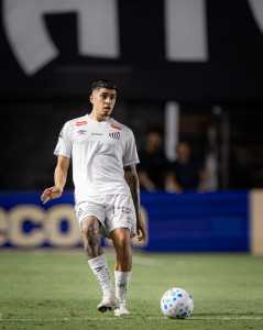 Adonis Frías, zagueiro do Santos