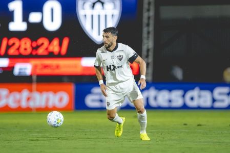 Junior Alonso em ação pelo Atlético