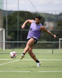 Hulk durante treino do Atlético na Cidade do Galo