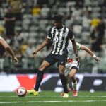 Cassierra tem pouco tempo em estreia pelo Atlético e vê série positiva cair