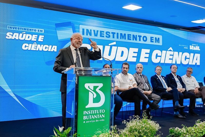 Em SP, Lula fala sobre mandato: 'Onde está a razão para alguém desacreditar desse país?'