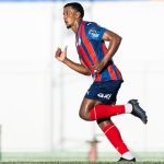 Bahia encaminha saída de volante para clube do exterior