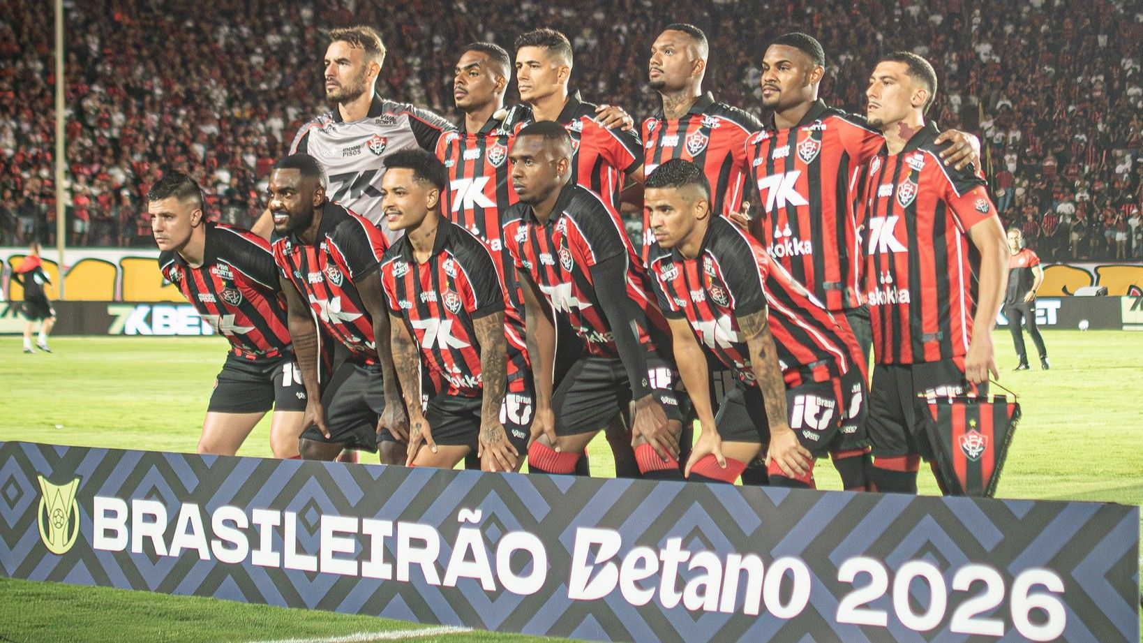 Vitória é punido pelo STJD e pode jogar sem torcida contra Atlético; entenda
