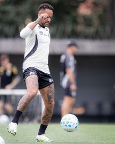 Neymar, no CT Rei Pelé