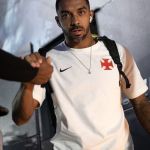 Vasco recusa investidas por Paulo Henrique e pretende manter peças do elenco