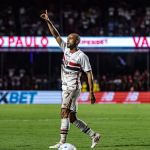 Lucas 'abre o coração' sobre lesões e retorno ao São Paulo: 'Joguei no sacrifício'
